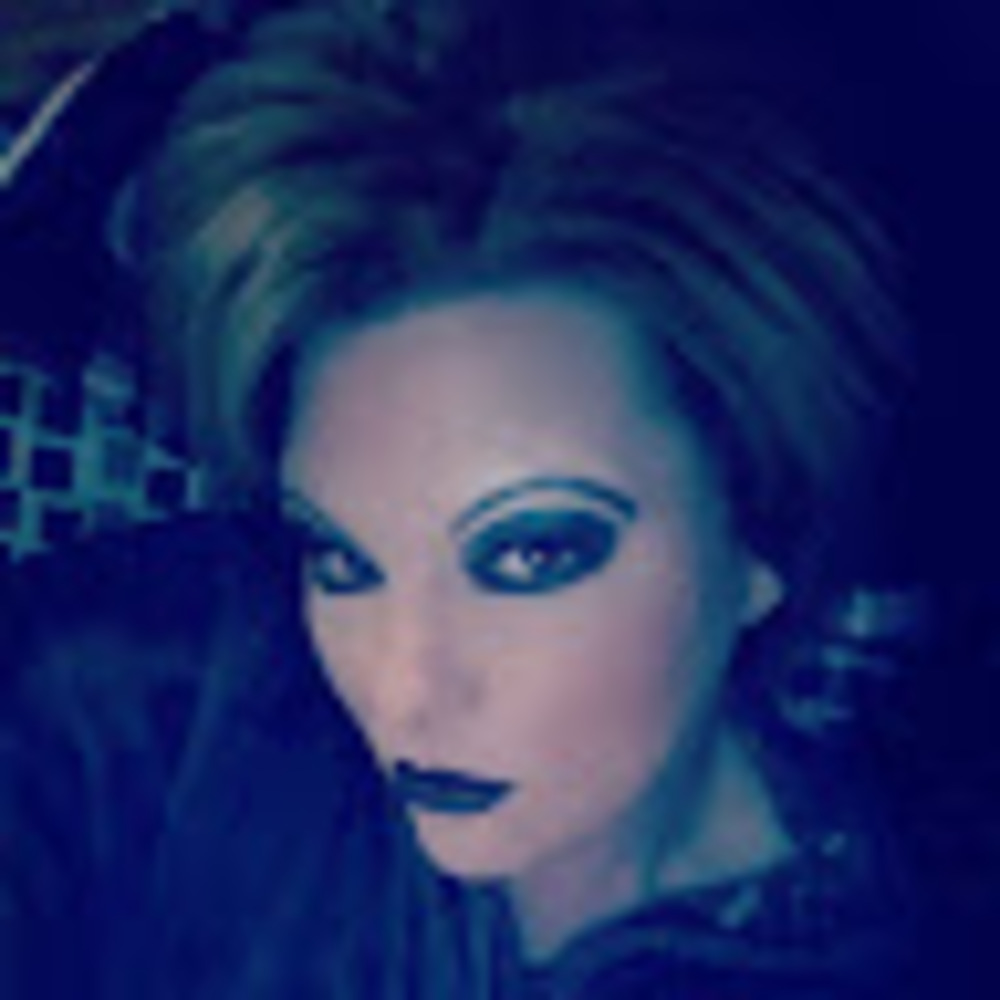 Meet your Posher, Chrystal